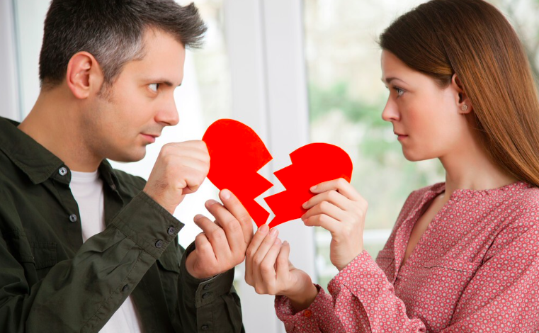 昆明离婚如何申请财产保全冻结对方账户